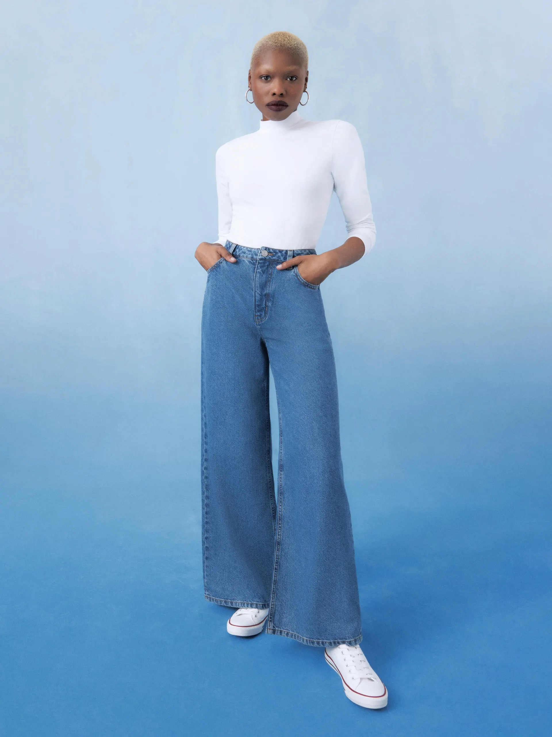 Spijkerbroek met wijde pijpen