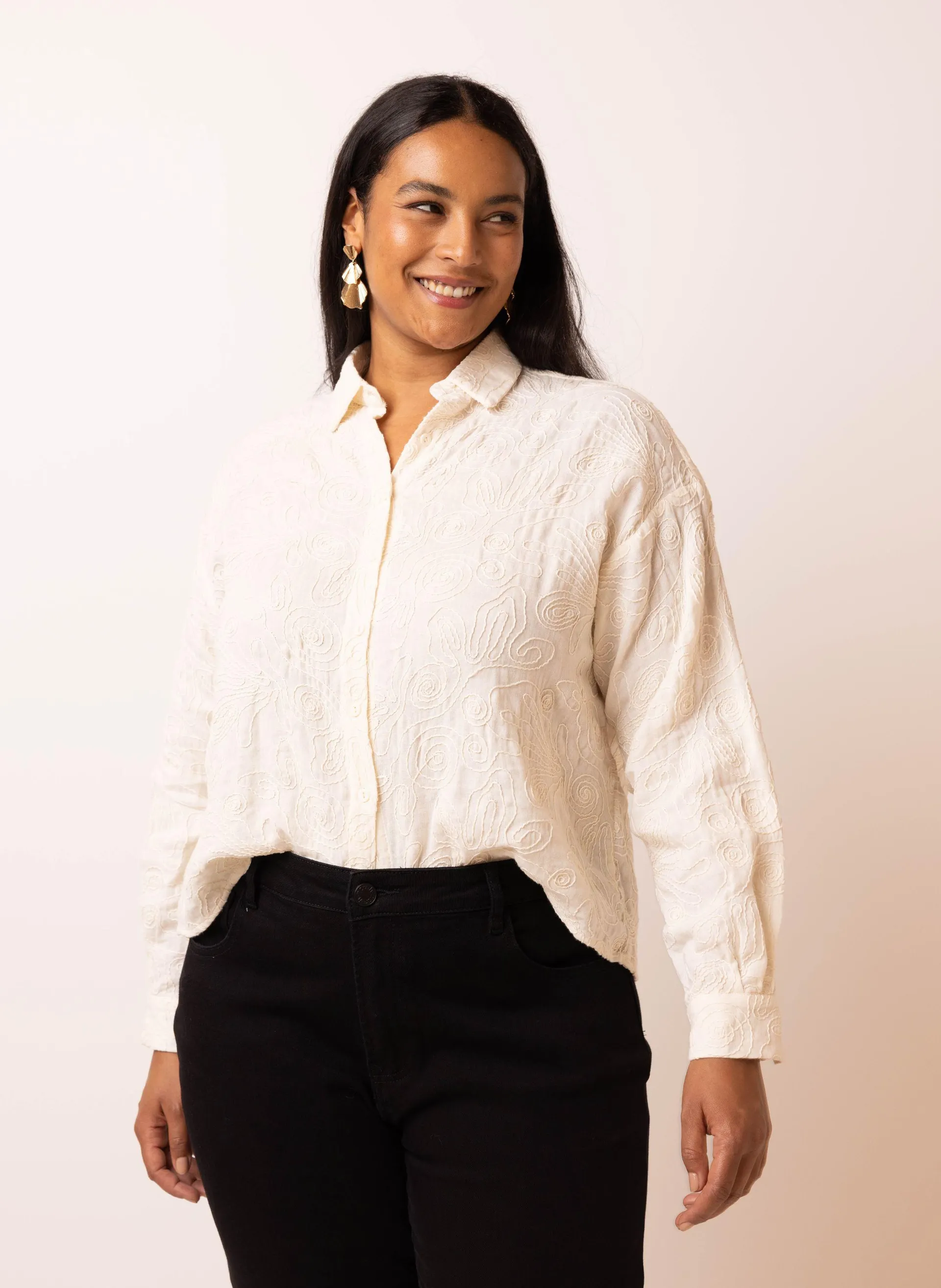 Ecru blouse met borduursels