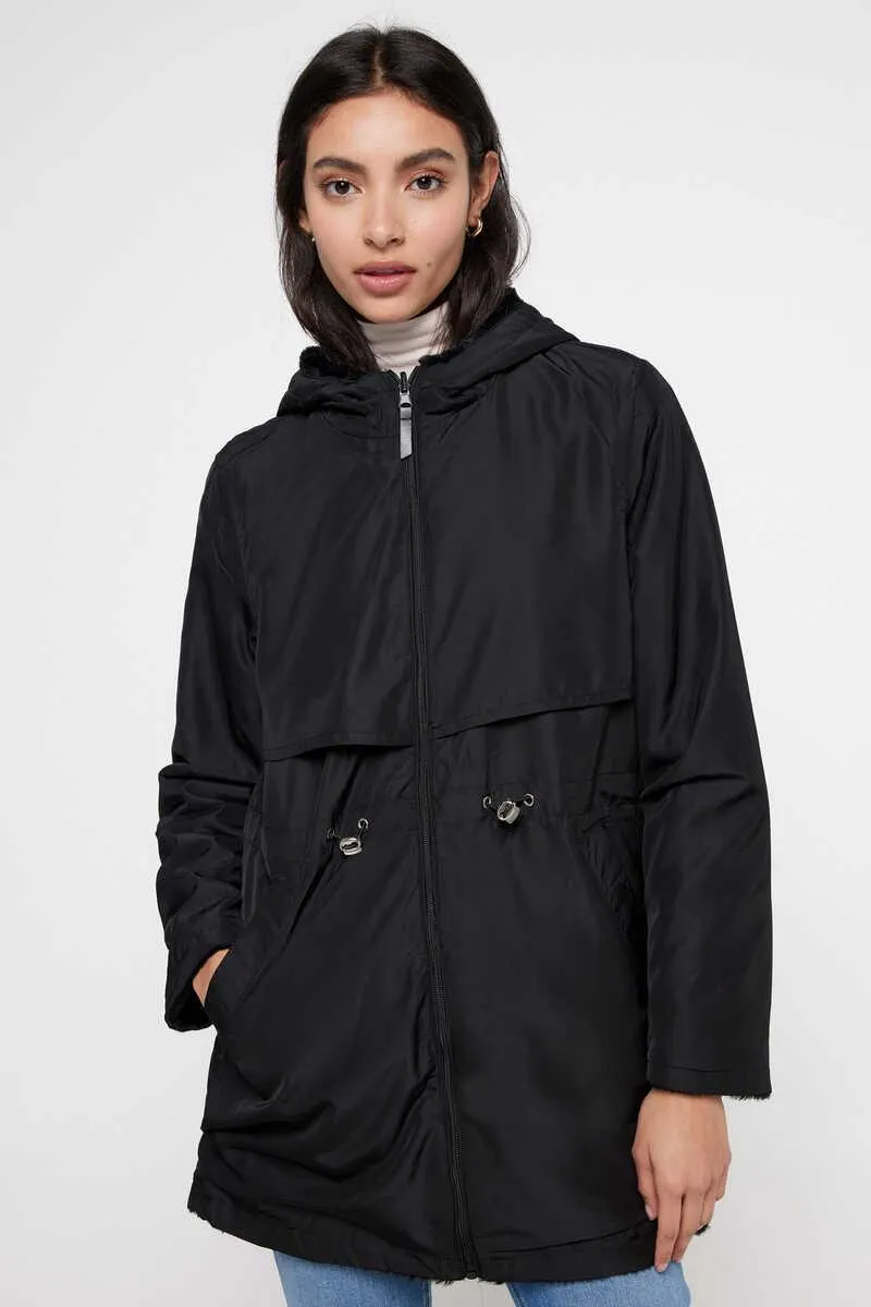 Chaqueta con Capucha y Pelo Interior