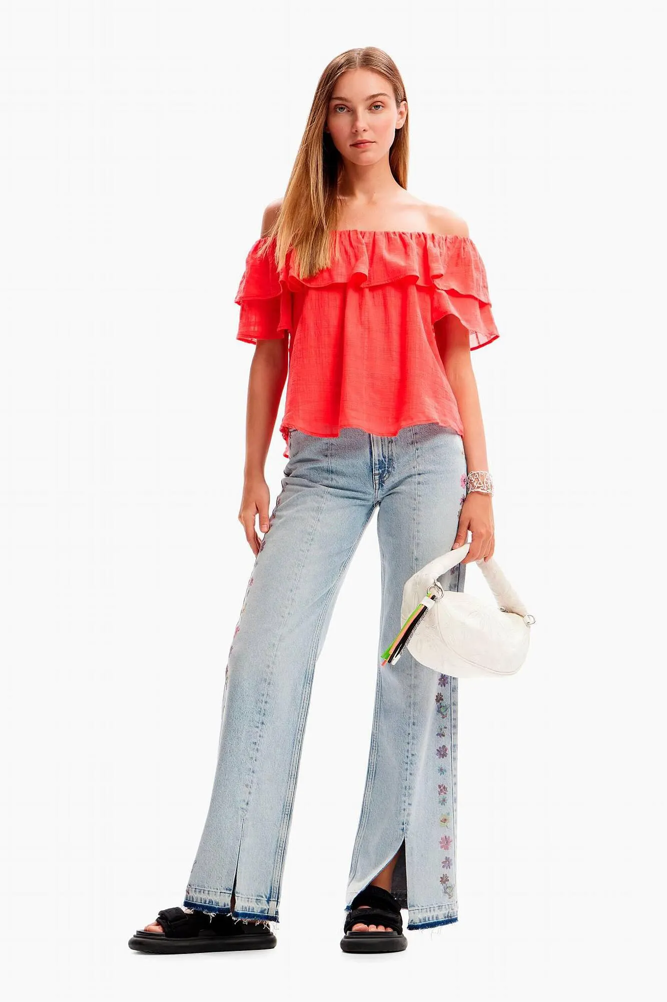 Desigual folder van 24 mei tot 12 juli 2023 - Folder pagina 2