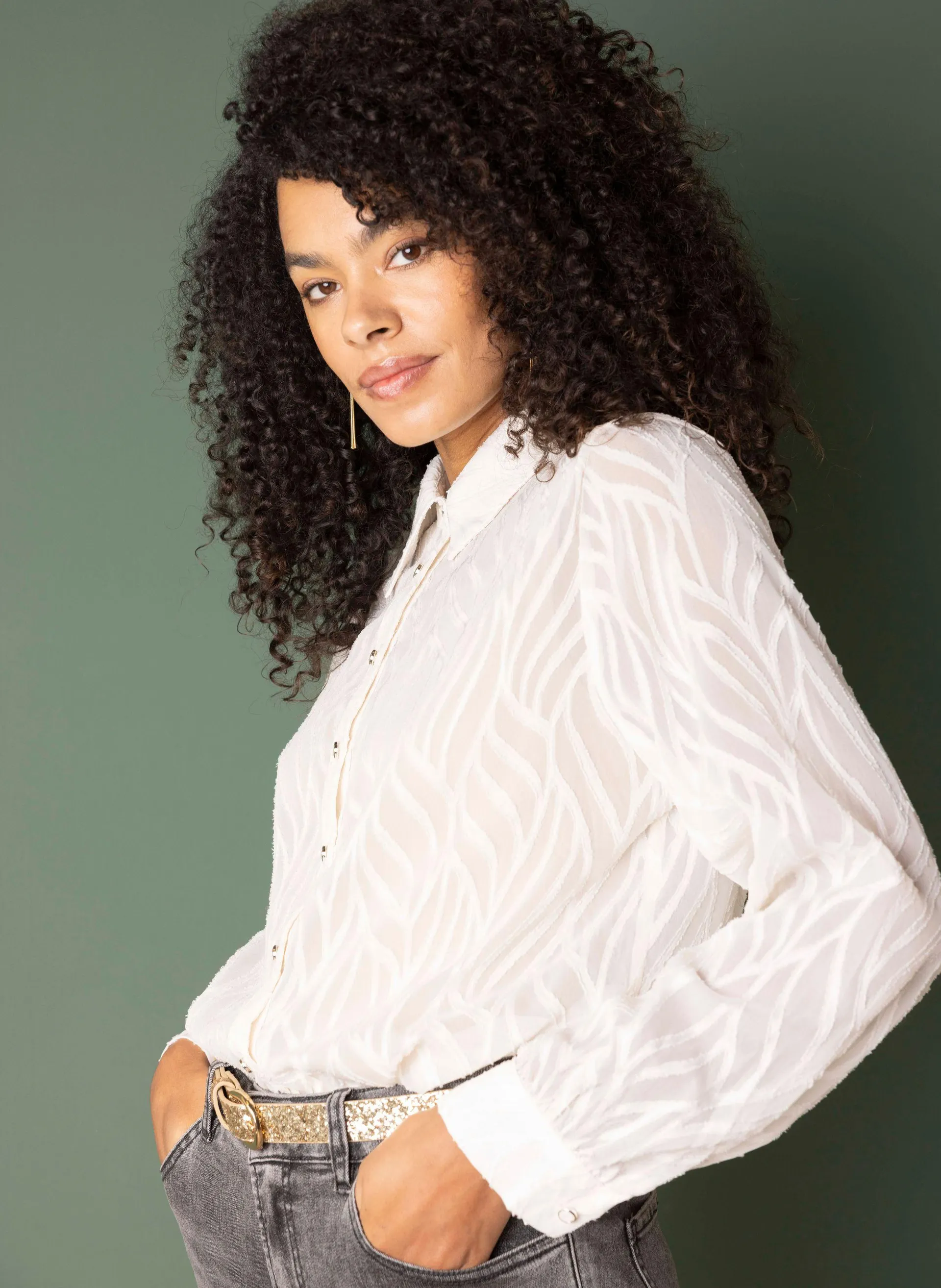 Off-white blouse met structuur