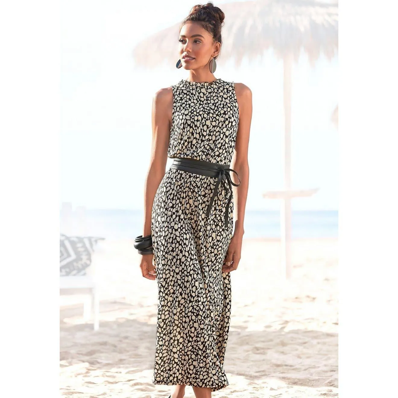 Lascana Jerseyjurk met all-over print, midi jurk, hoge sluiting, zomers-elegant