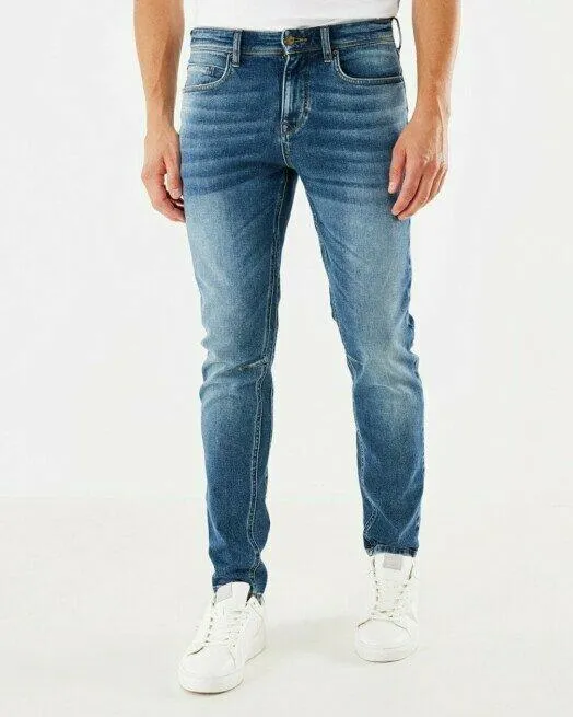 Adam Mid Waist / Tapered Jeans