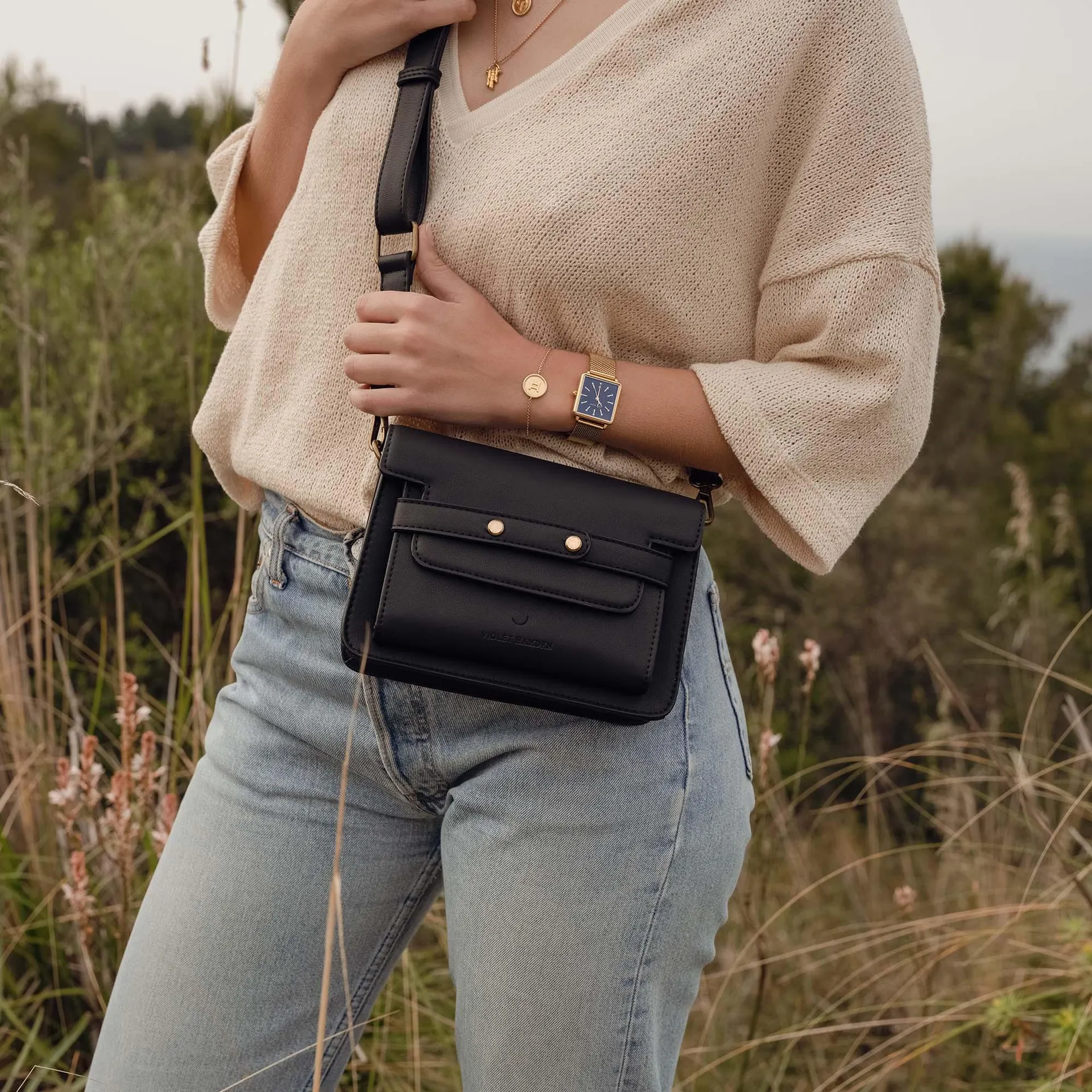 Essential Bag zwarte crossbody tas VH22015