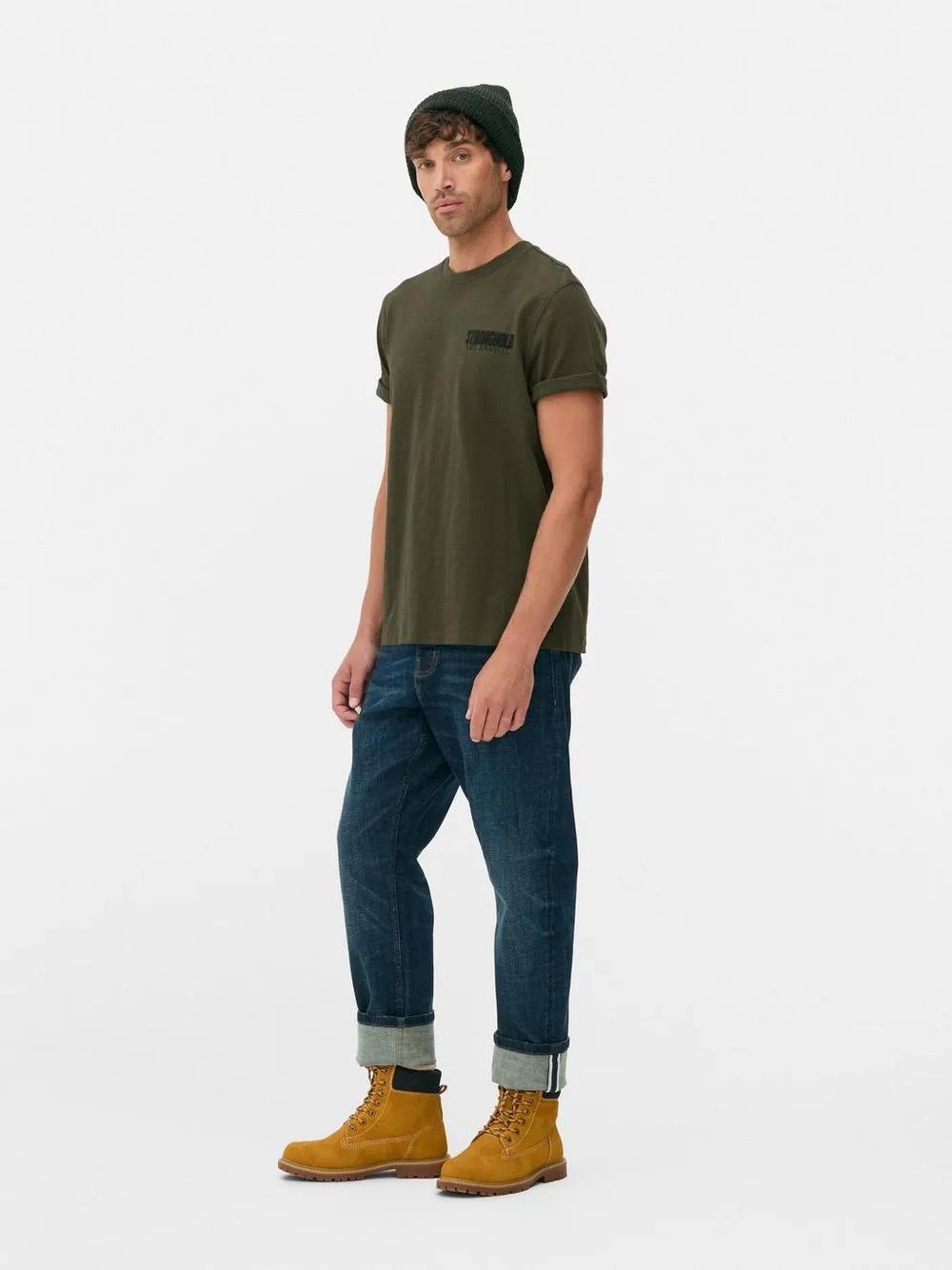 Camiseta gráfica con pantera de The Stronghold