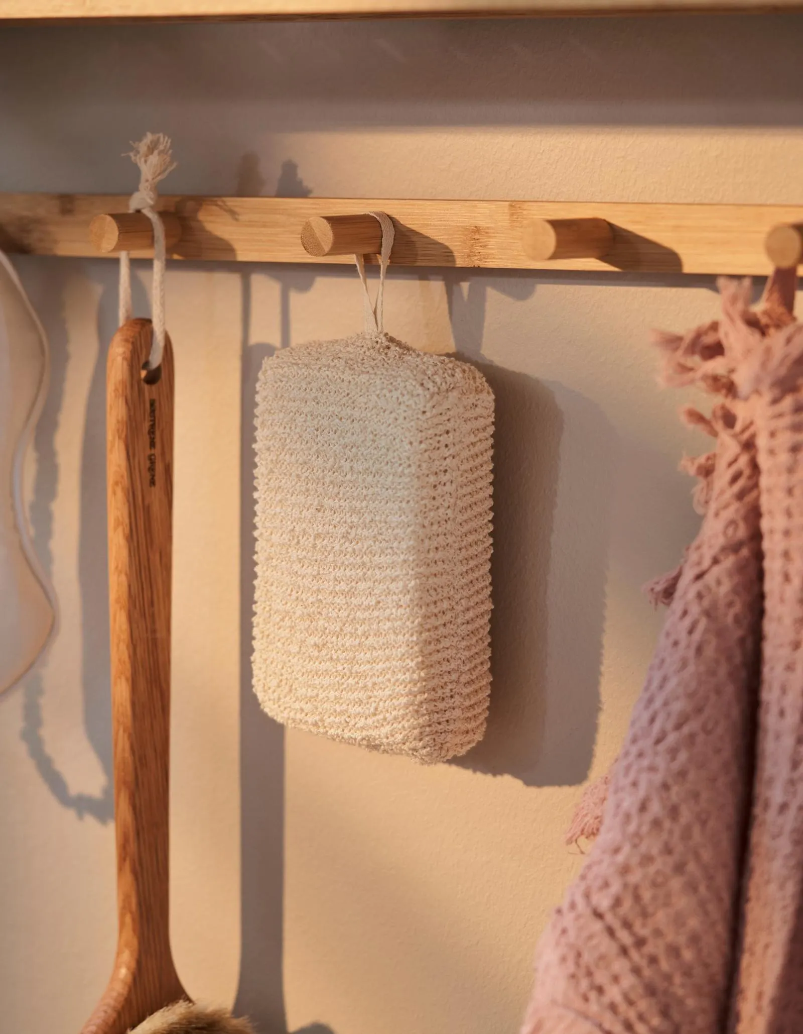 Badspons Katoen/polyester. 15 x 4 x 9 cm.