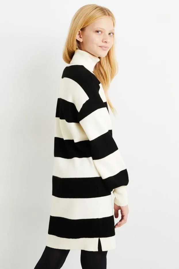 Knitted dress - striped