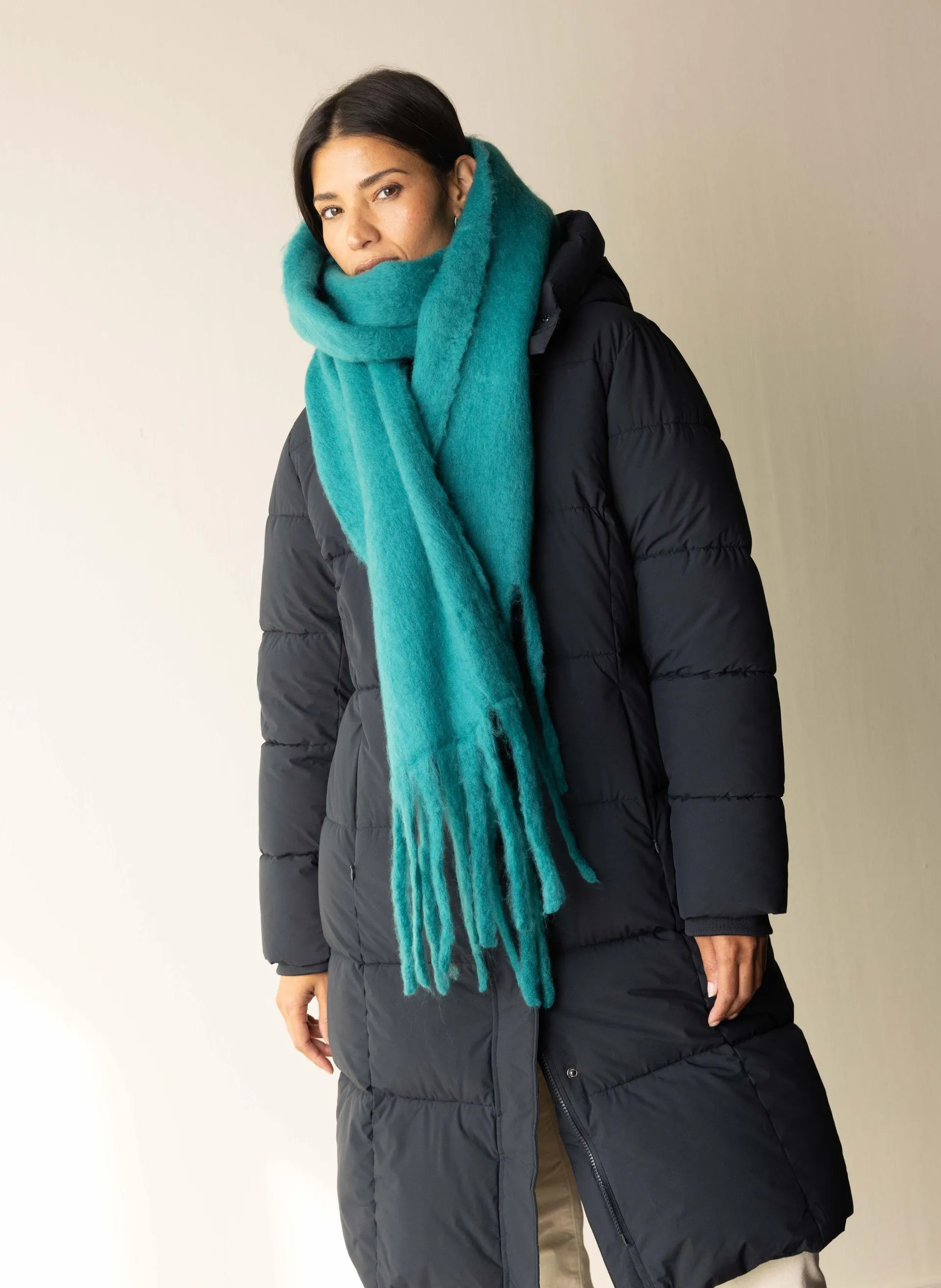 Turquoise gebreide sjaal met franjes