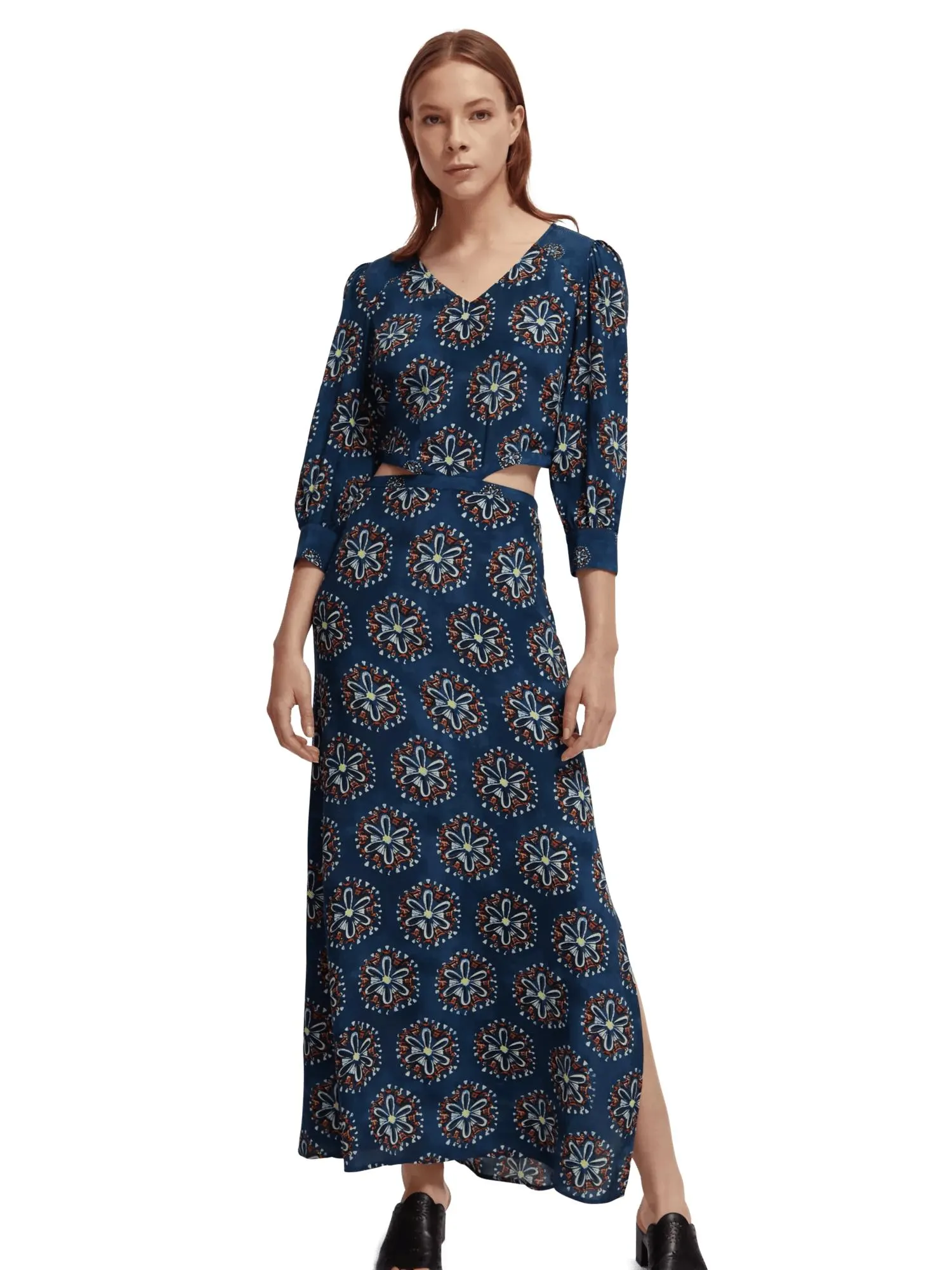 Cut out V-neck maxi dress