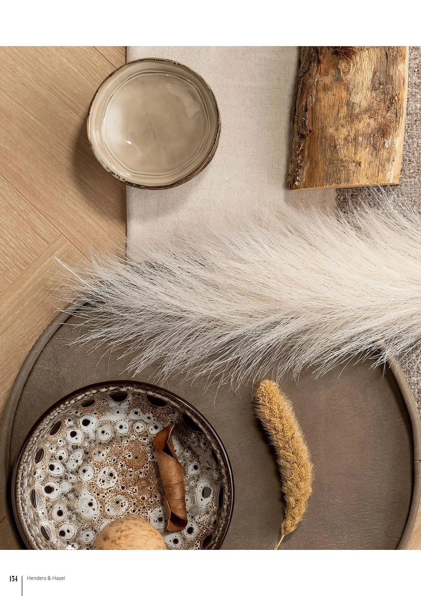 Henders & Hazel folder van 1 september tot 30 april 2024 - Folder pagina 154