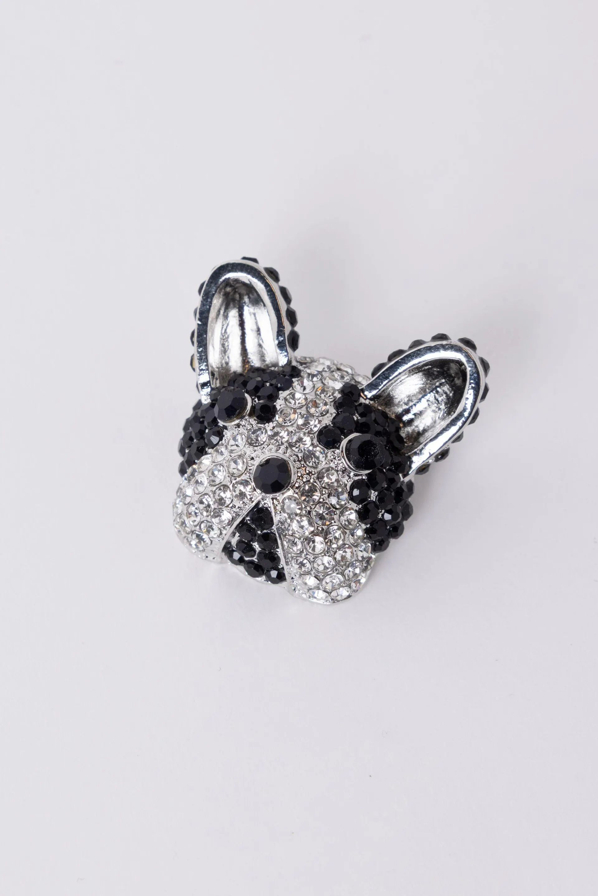 Zilverkleurige broche bulldog