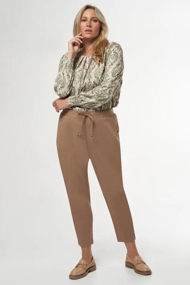 Broek met suedelook