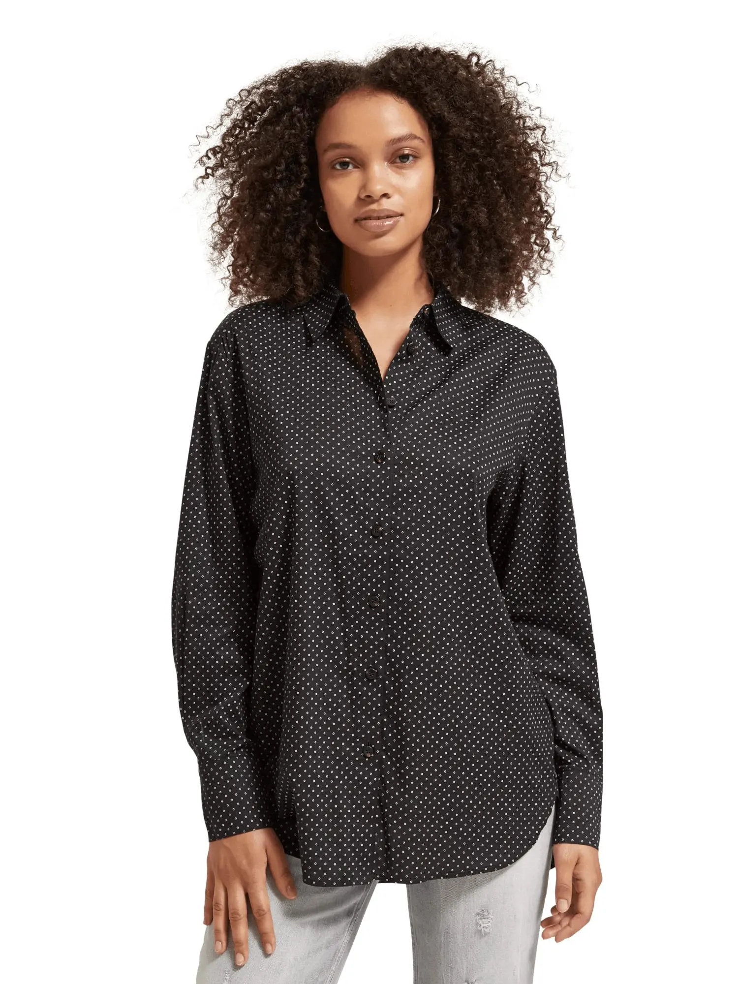 Relaxed fit buttoned shirt