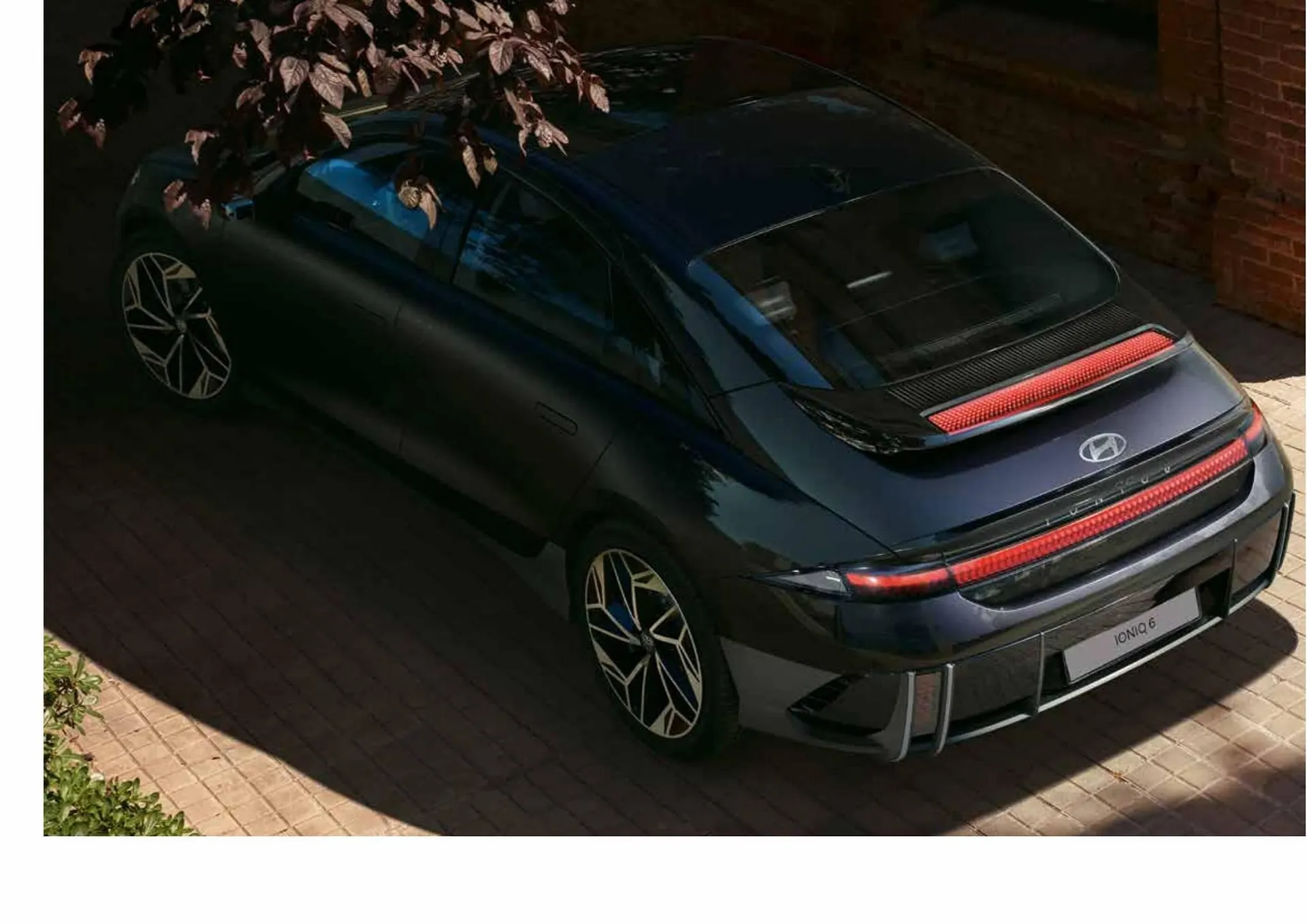 Hyundai IONIQ 6 folder van 8 januari tot 8 januari 2024 - Folder pagina 8