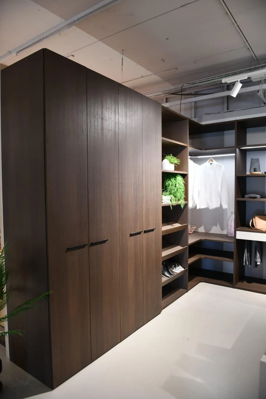 Hoek inloopkast – opruiming