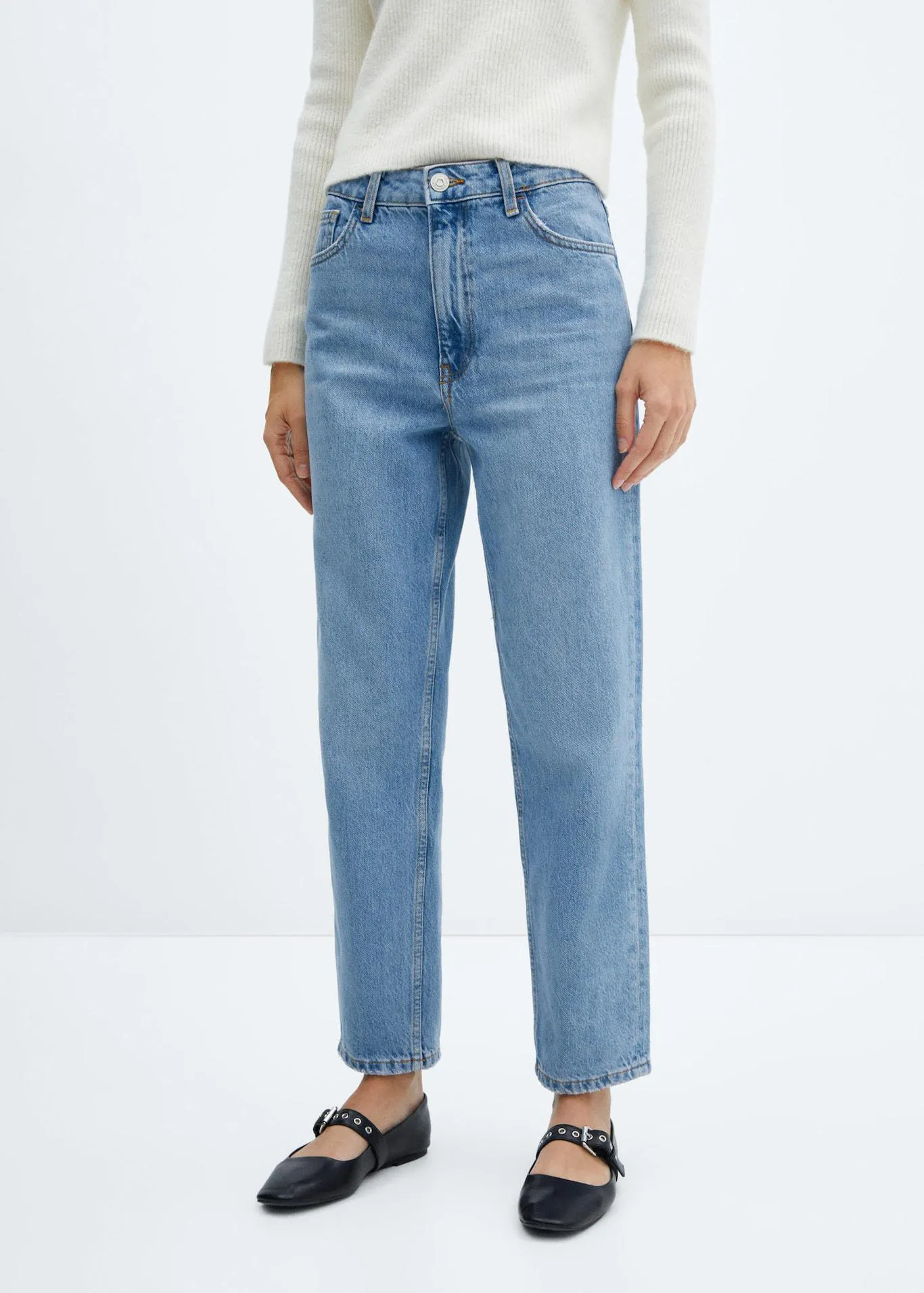 High-waist mom jeans
