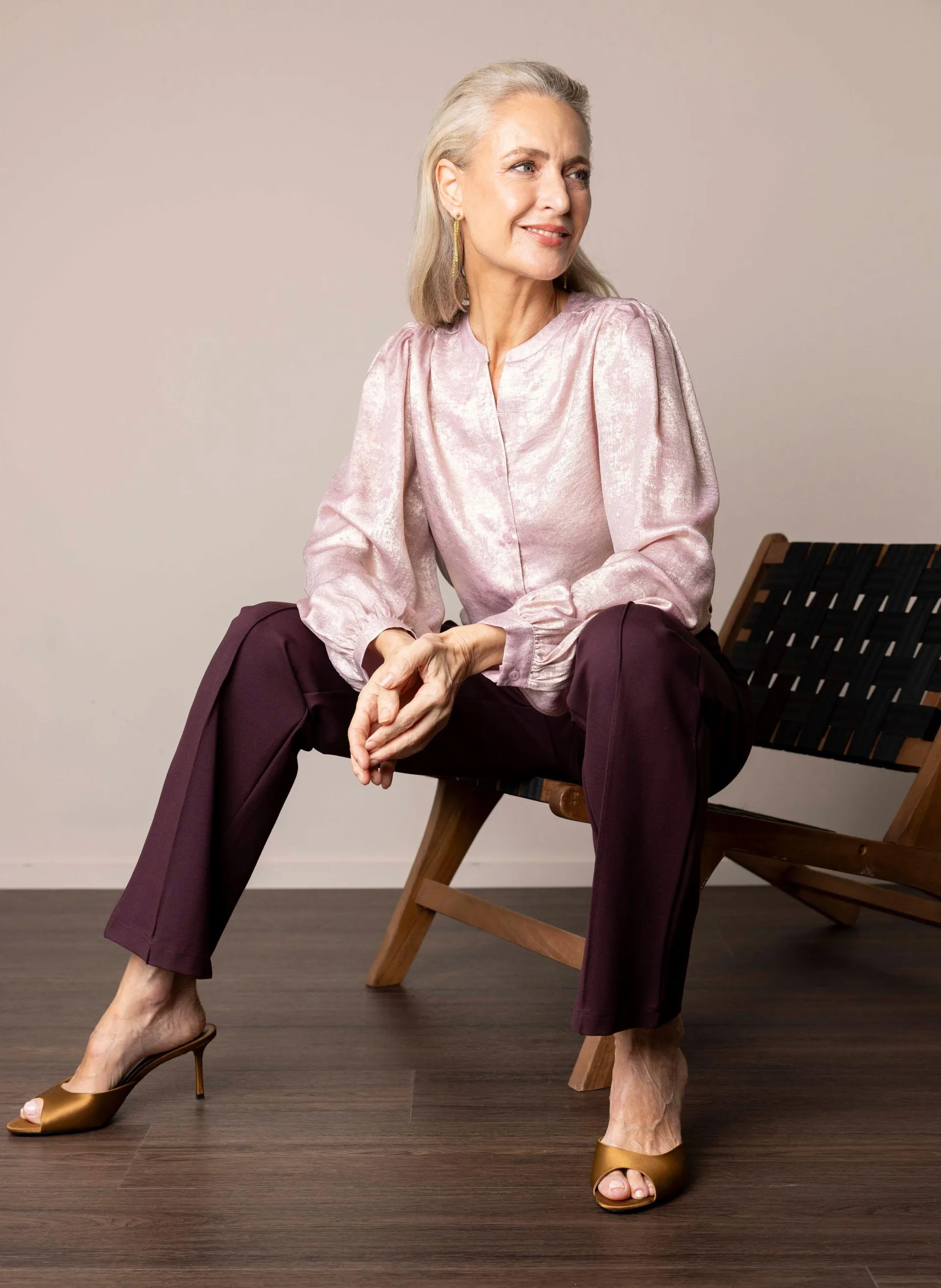 Lichtroze blouse met glans