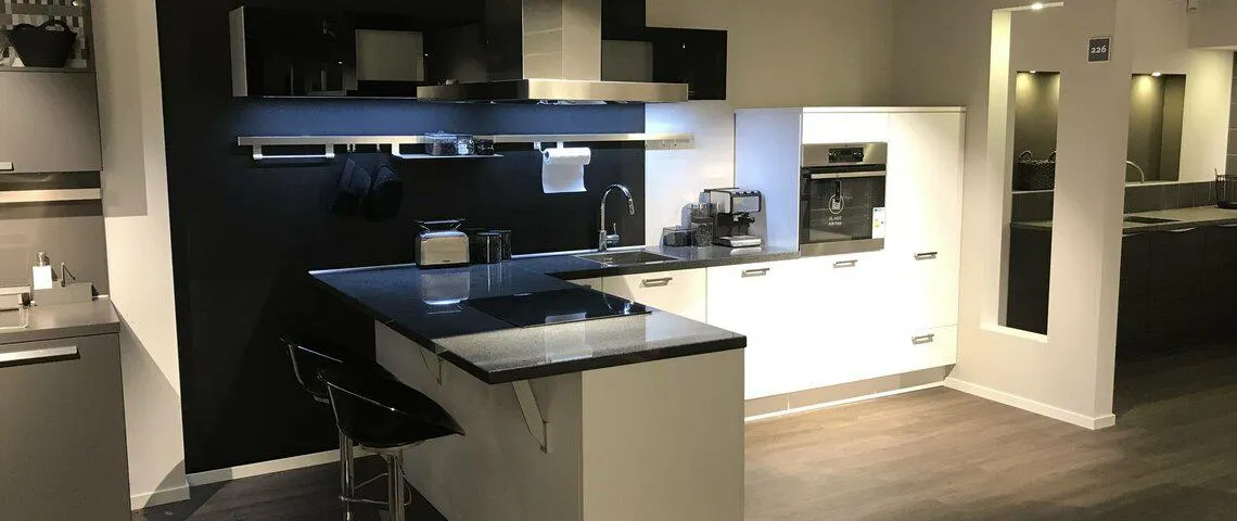 Showroom sale SALIRA-427 Purmerend