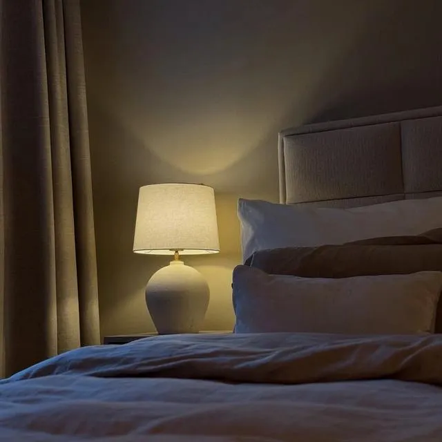 Elida bordlampe 49cm hvit