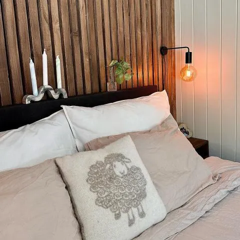 Kling vegglampe Nova Life Sort