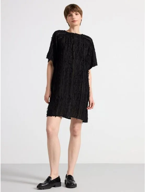 Minikjole med rysjer