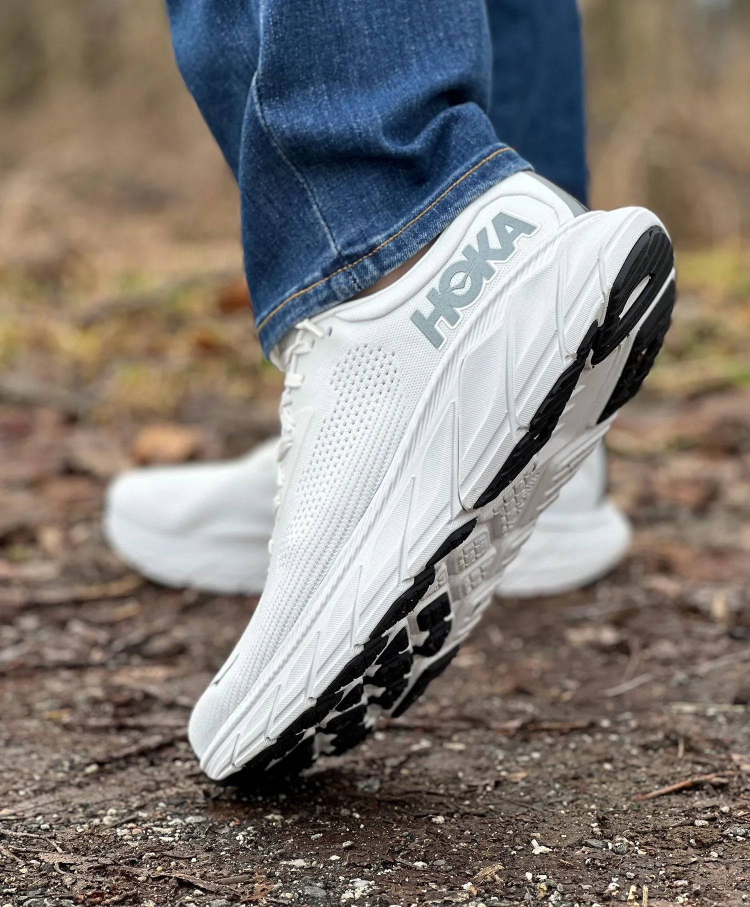Hoka Men Arahi 7