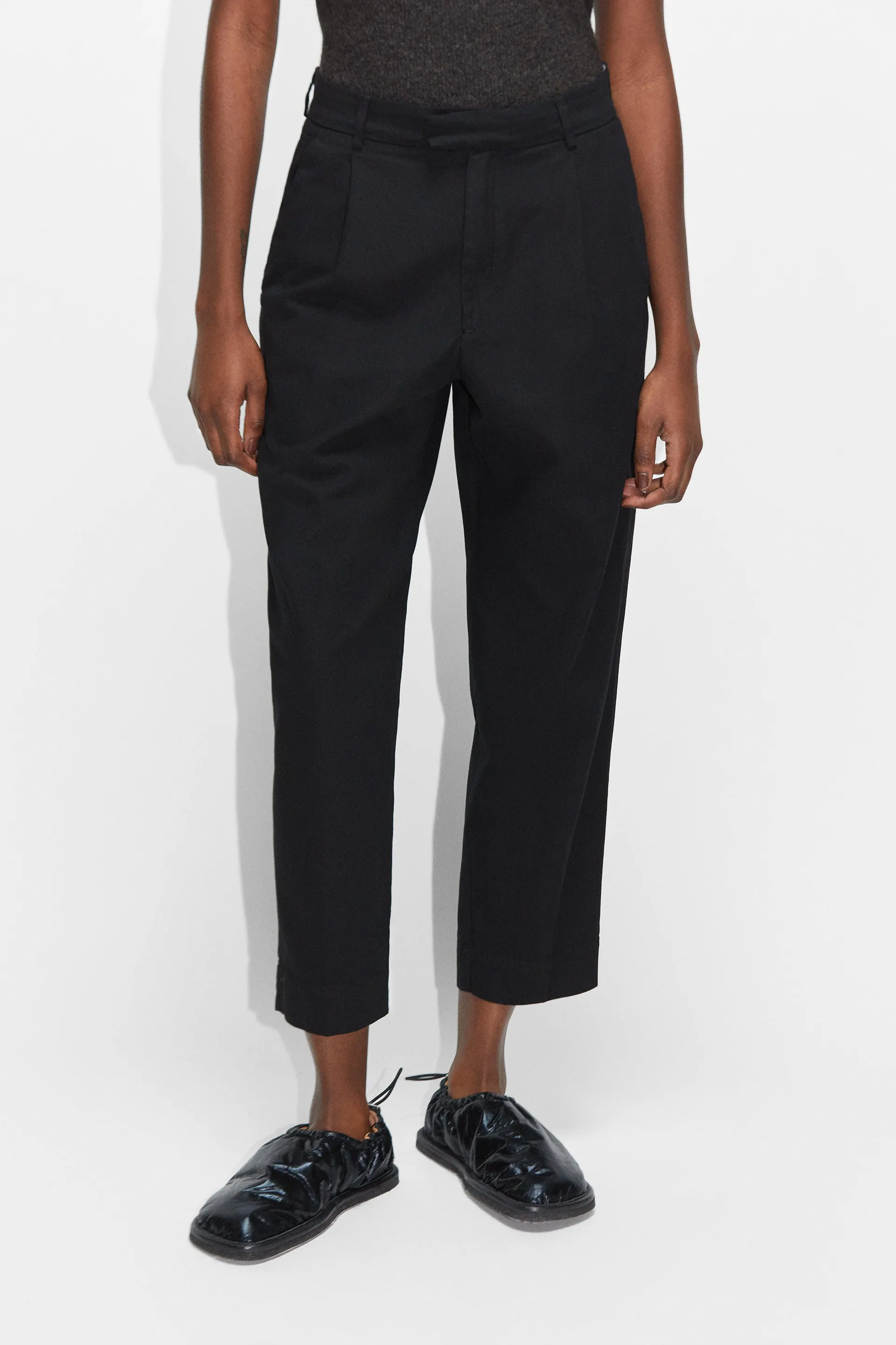 Cropped High Waist Trousers