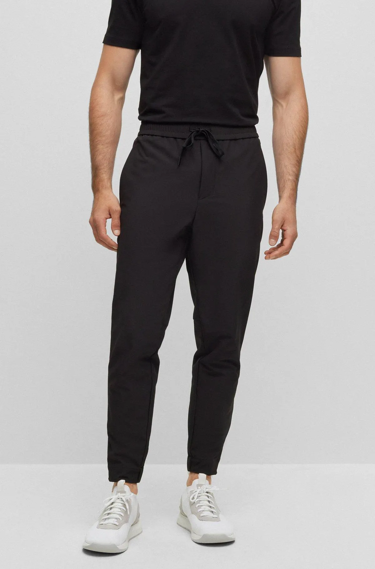 Tapered-fit chinos in easy-iron four-way stretch fabric
