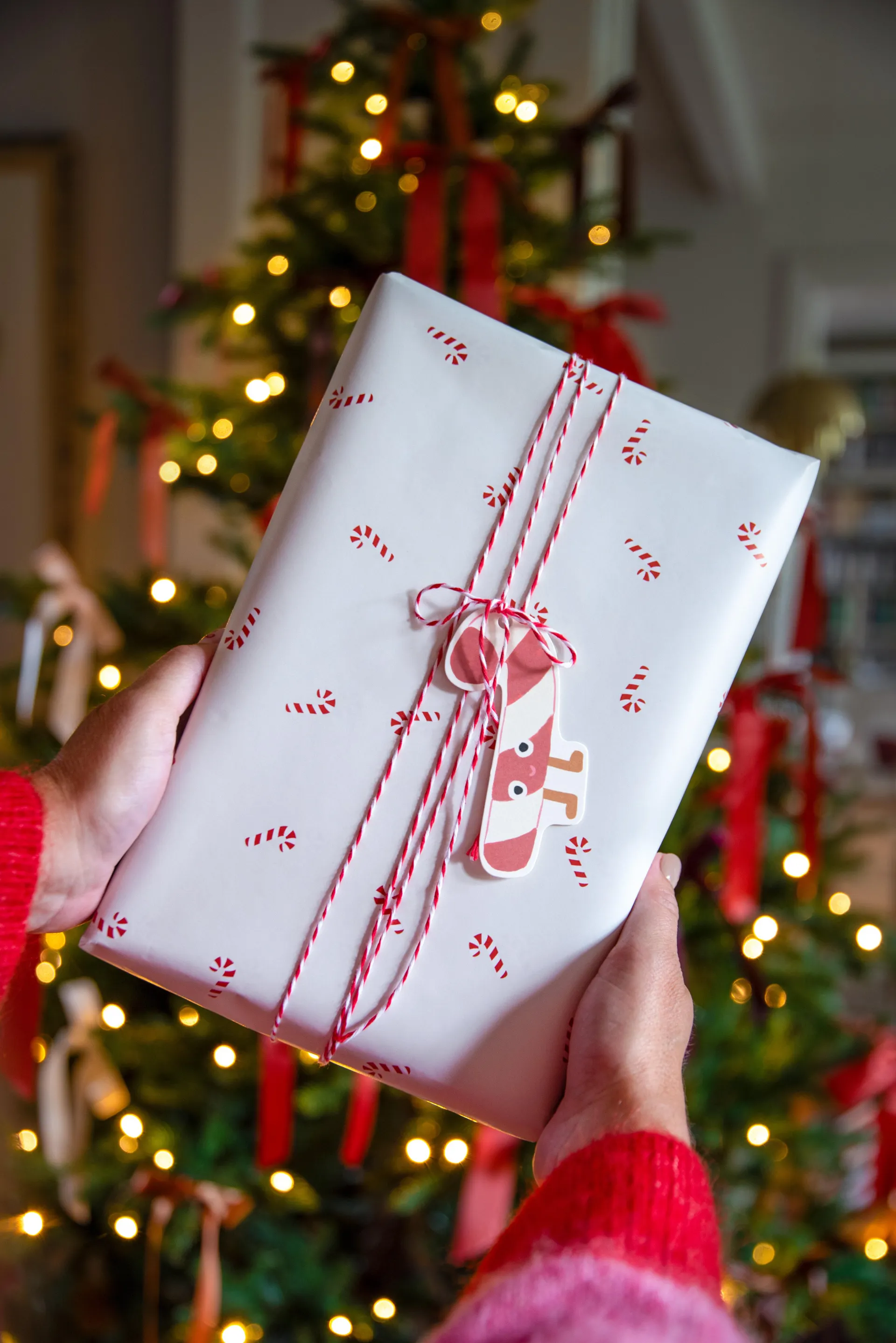 Gavepapir Candy cane hvit | Interiør på nett | Lagerhaus.no