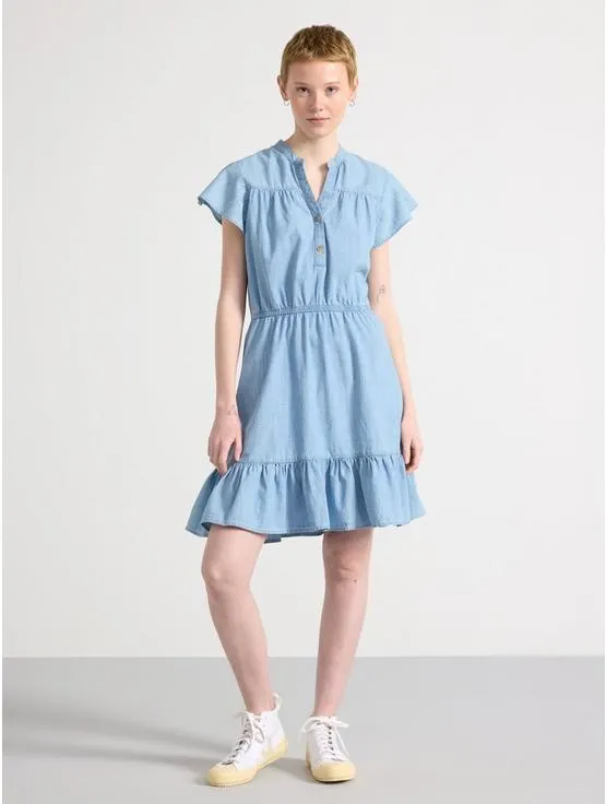 Kortermet denimkjole