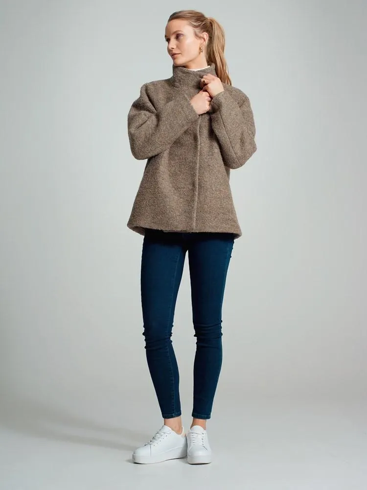 Marita boucle jakke