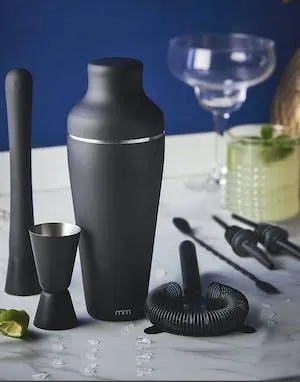 Matt Svart Cocktail Shakersett i 10 deler
