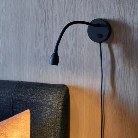 Willy LED vegglampe Sort