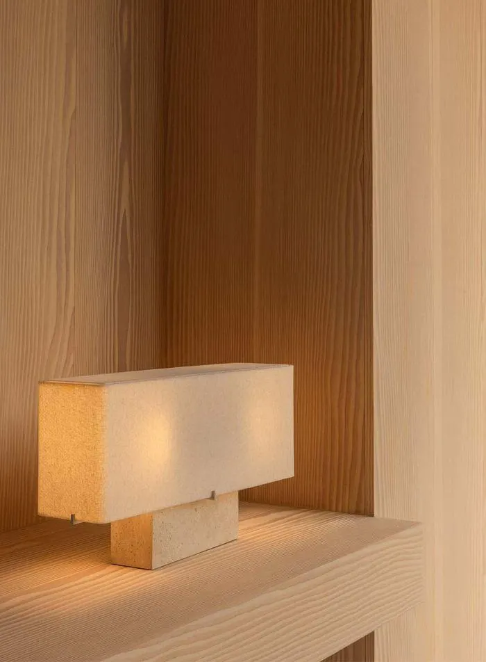 Nonna bordlampe H30 - travertin/sand