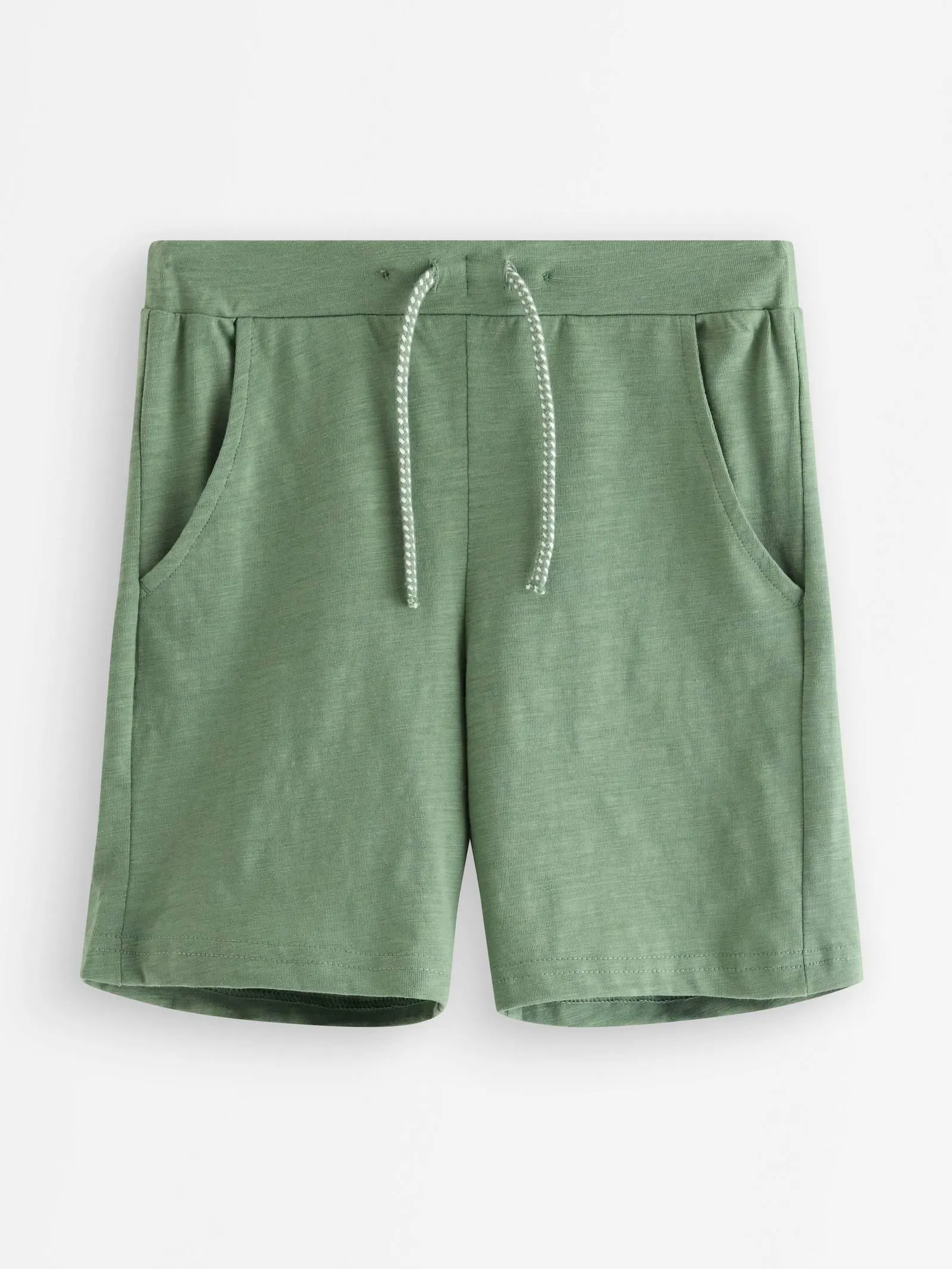 Mellomlange shorts