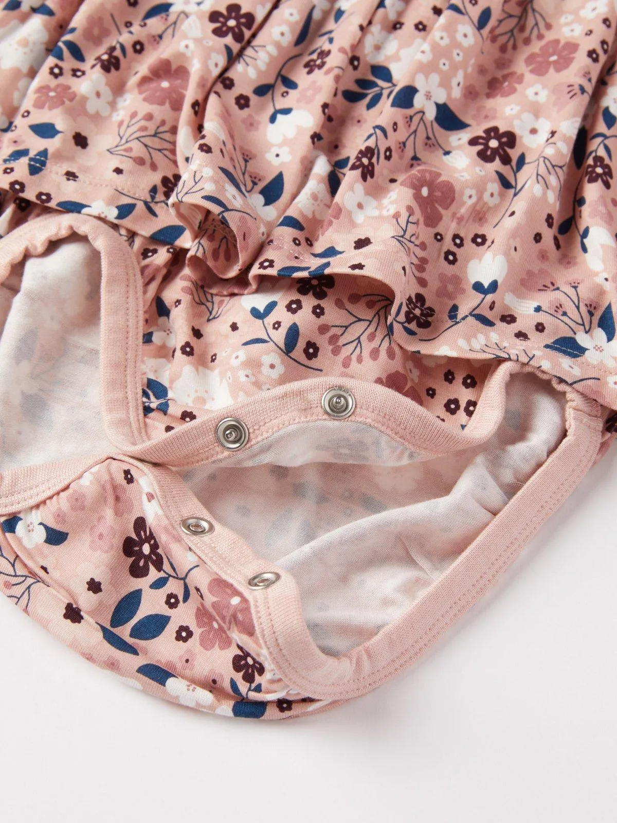 Kjole med body blomster