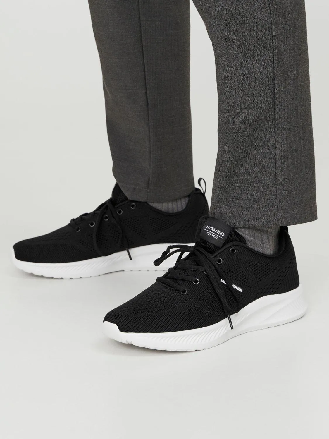 Mesh Sneaker