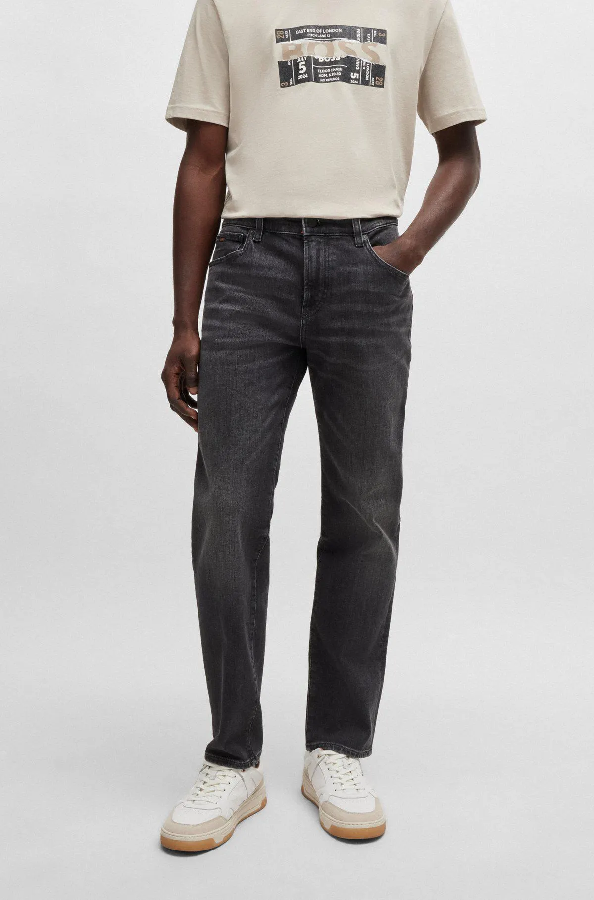 Regular-fit jeans in black comfort-stretch denim