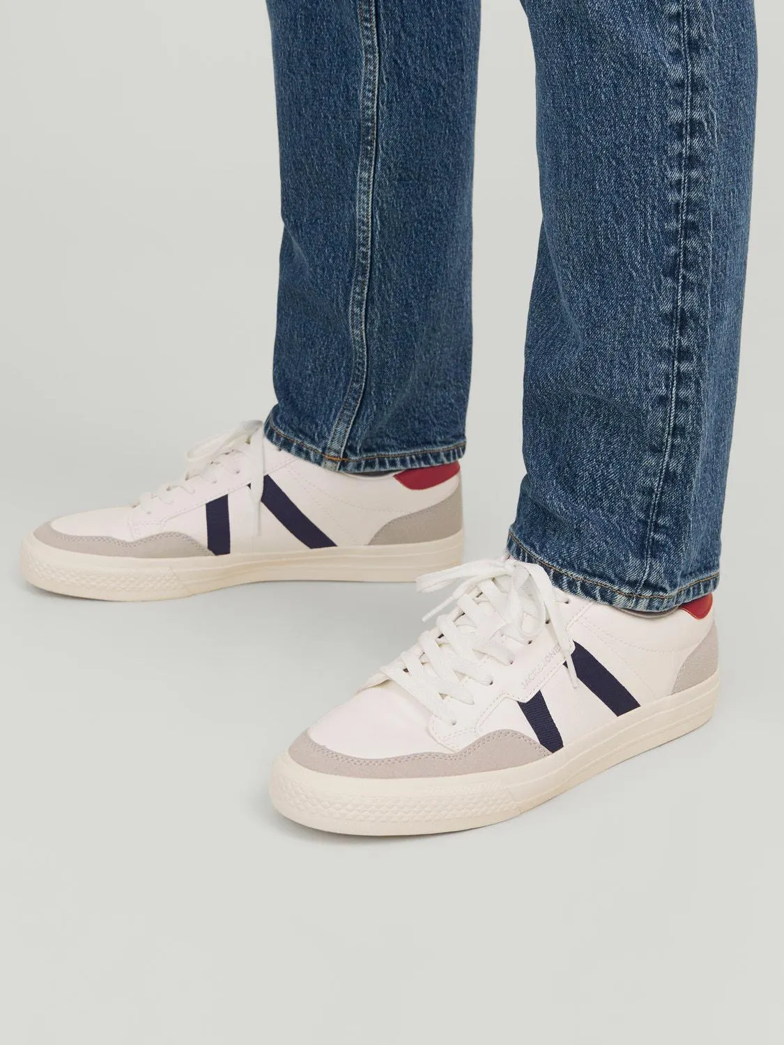 Mesh Sneaker