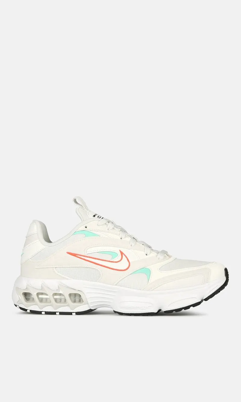 Zoom Air Fire sneakers