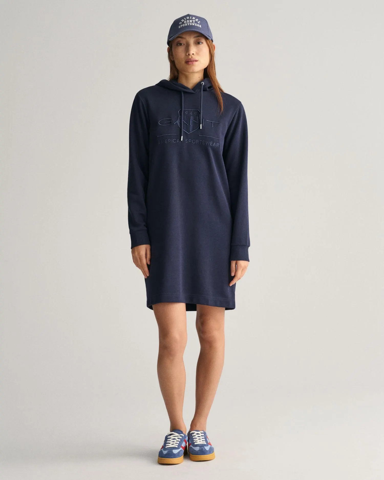 Hettekjole med ensfarget logo