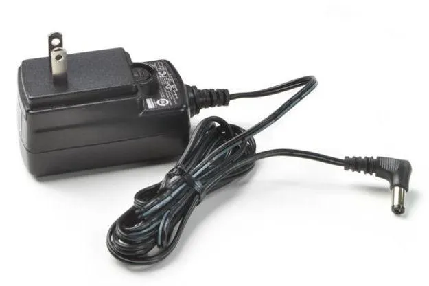 Digitech PS0913DC-01 9VDC 1,3A SMPS ADAPTER