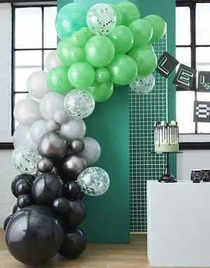 Ballongbuesett med Svarte, Grønne, Grå og Konfettiballonger