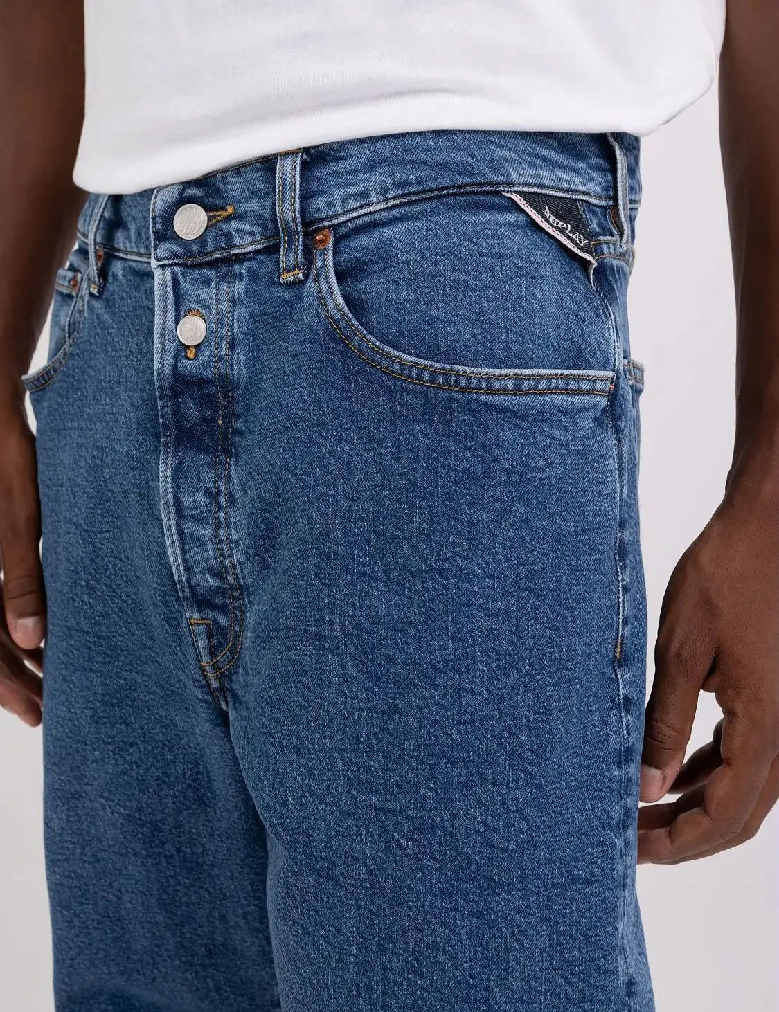 M9Z1 Straight Fit Jeans 901 Medium Blue