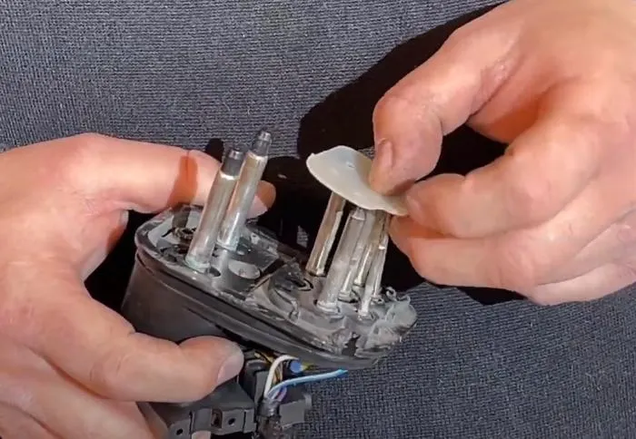 PAKNING ELBIL LADEKONTAKT E-GOLF