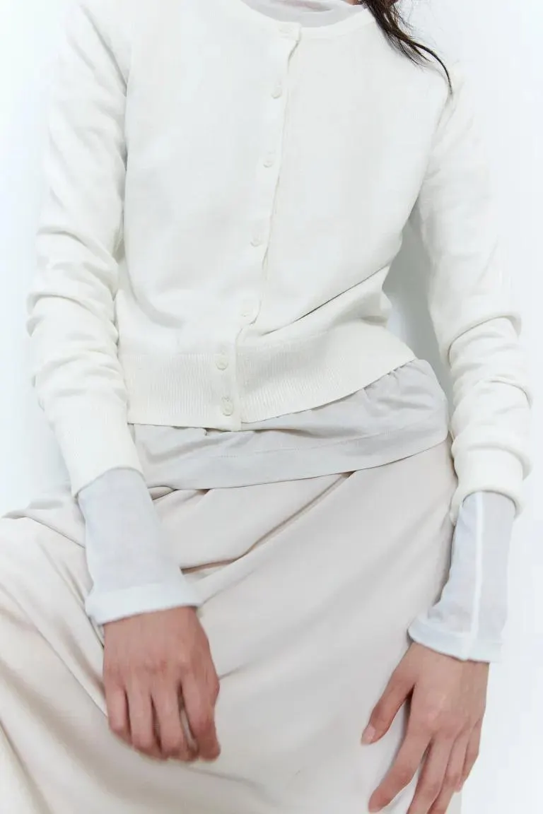 Finstrikket cardigan