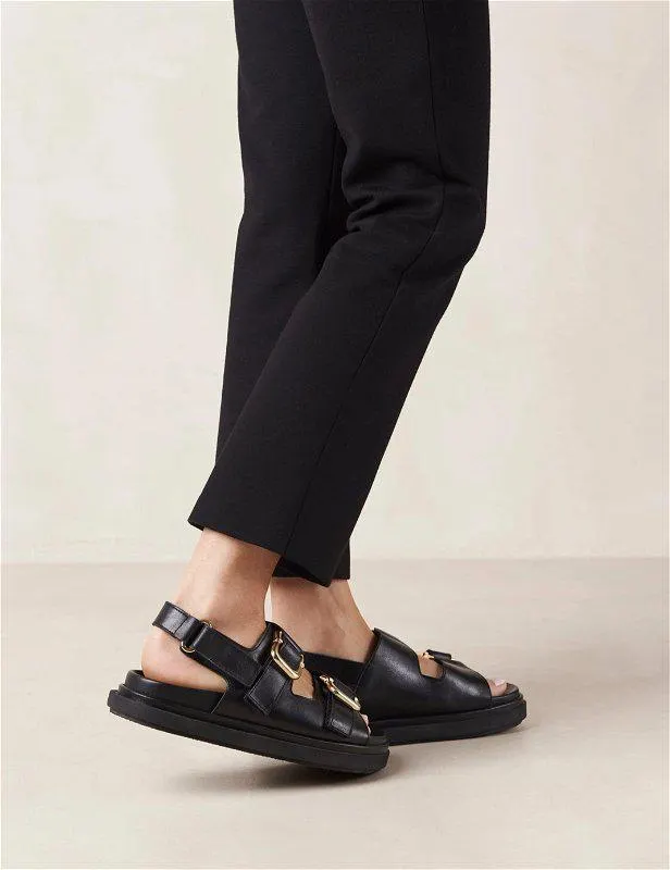 Harper svarte sandaler