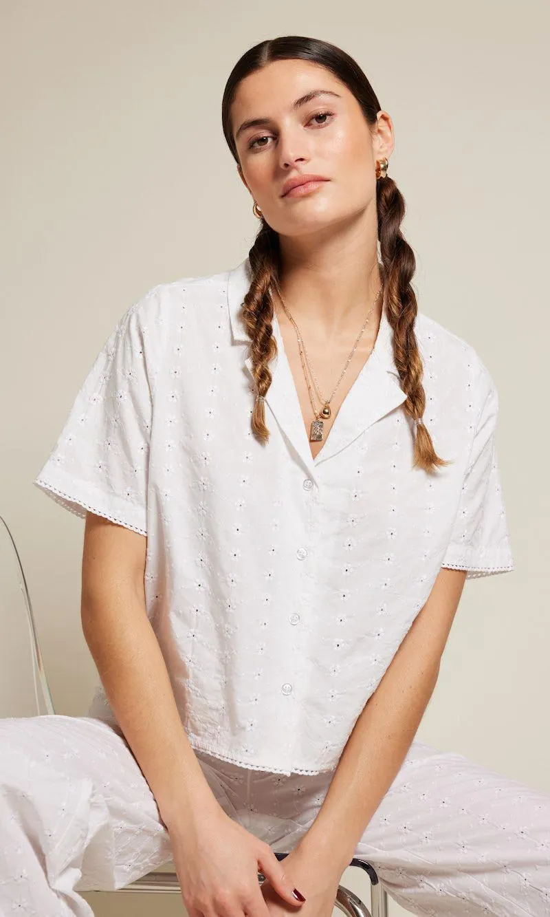 Anglaise t-skjorte med blonder