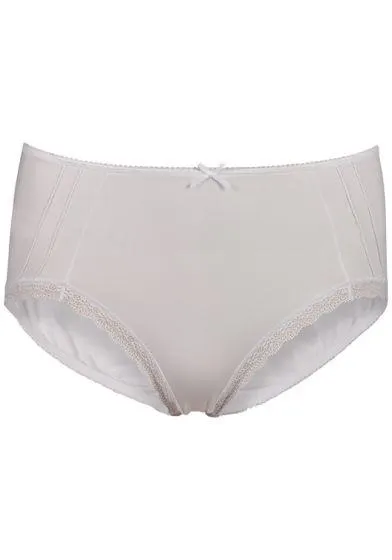 Truse med blondedetaljer 2pk