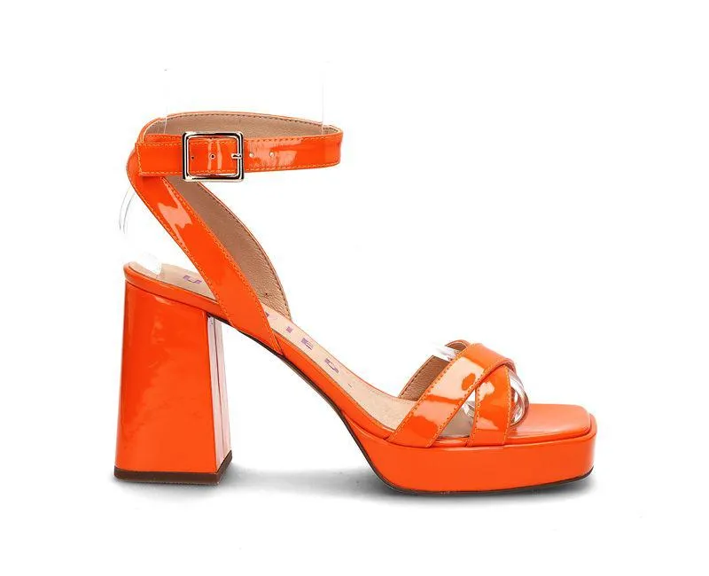 Vegansk sandal i lakk